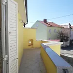 Lemon Apartment